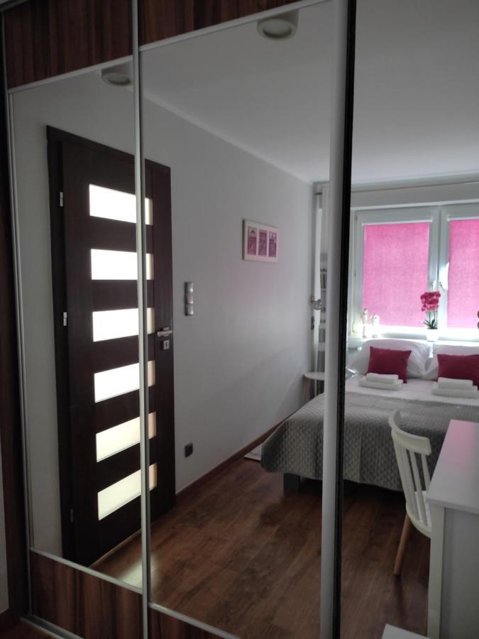Apartament Red Ольштин Екстер'єр фото